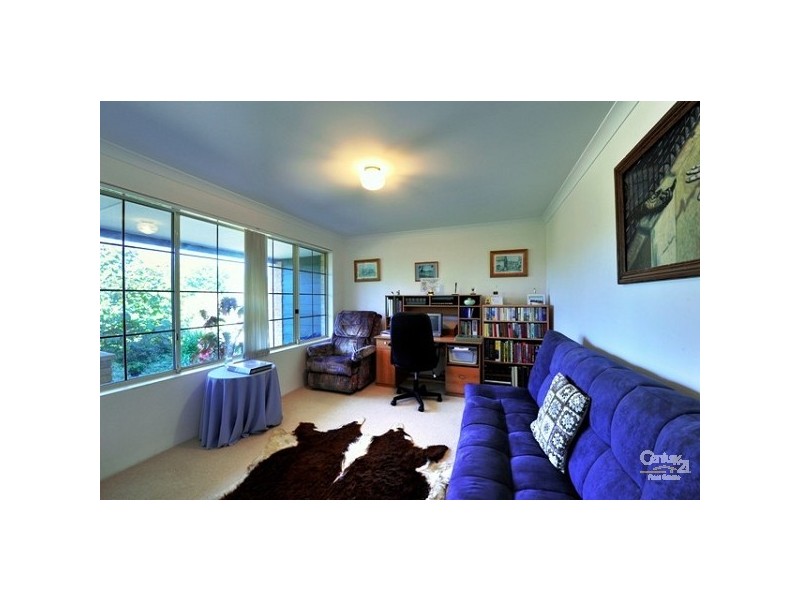 2 Banyon Close, Halls Head WA 6210