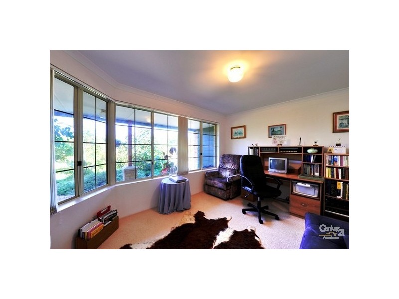 2 Banyon Close, Halls Head WA 6210