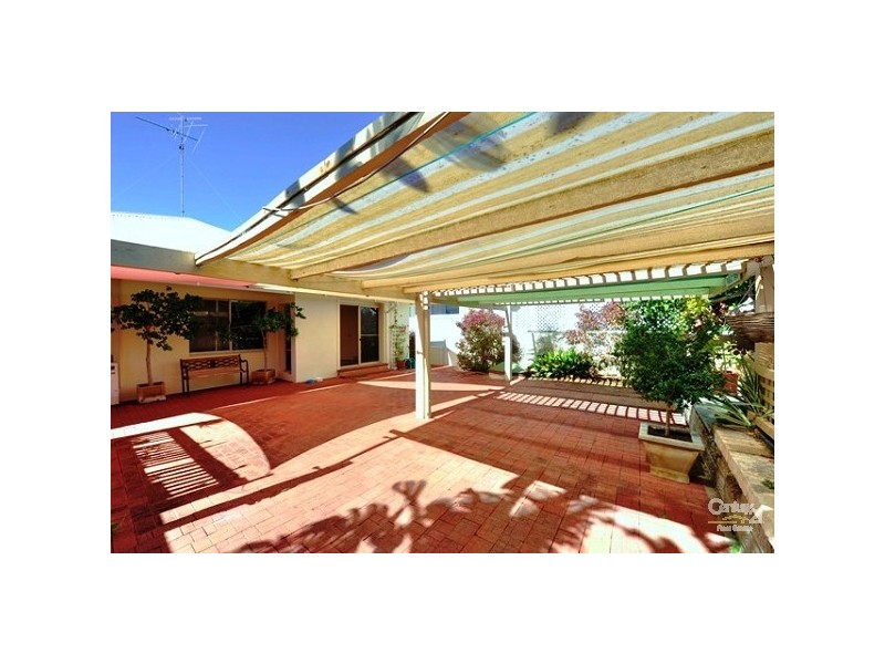 46 Mary Street, Halls Head WA 6210