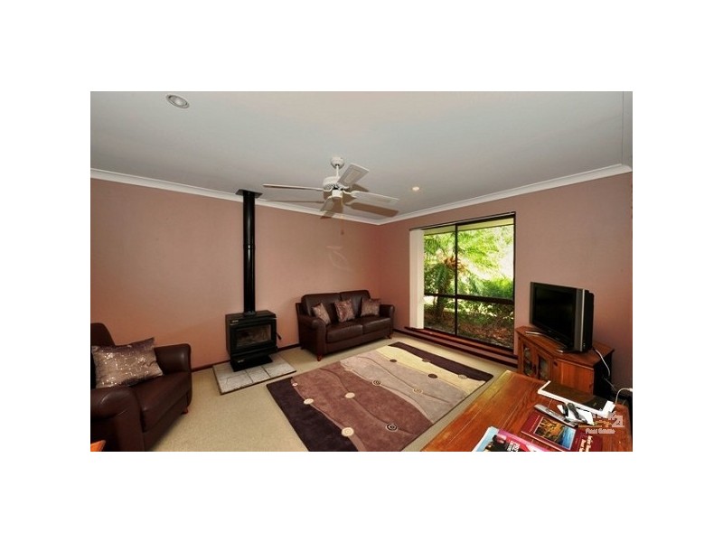 41 Hungerford Avenue, Halls Head WA 6210