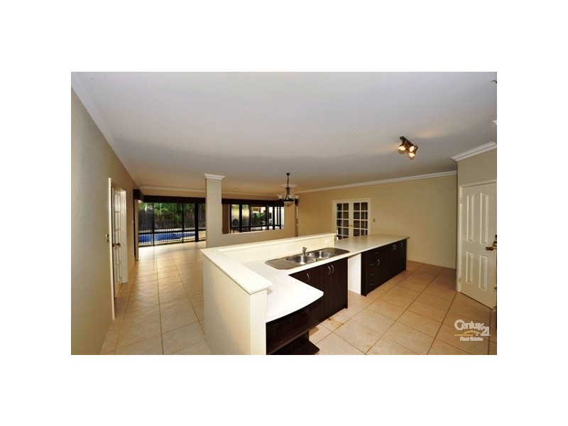 27 Macquarie Drive, Coodanup WA 6210