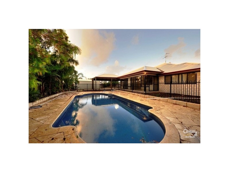 27 Macquarie Drive, Coodanup WA 6210