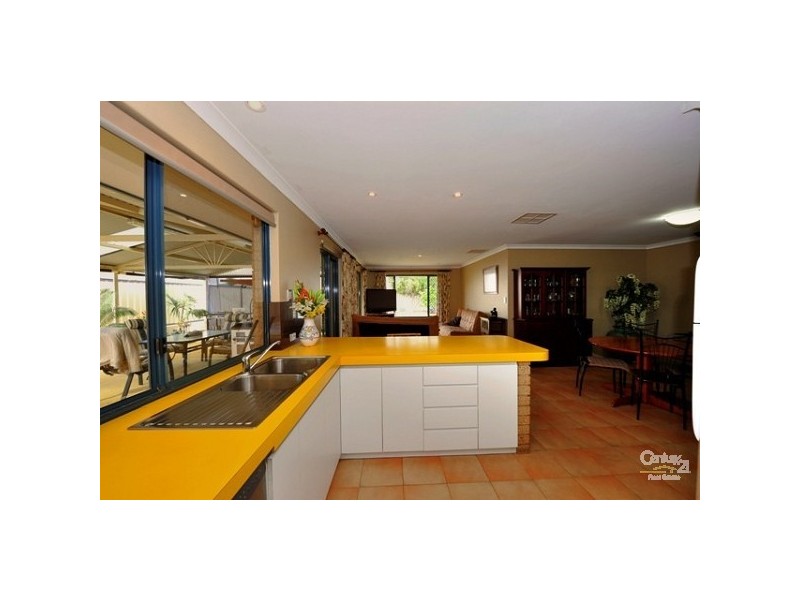 8 Lever Way, South Yunderup WA 6208