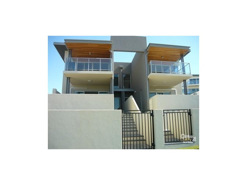 21A Oversby Street HALLS HEAD, Mandurah WA 6210