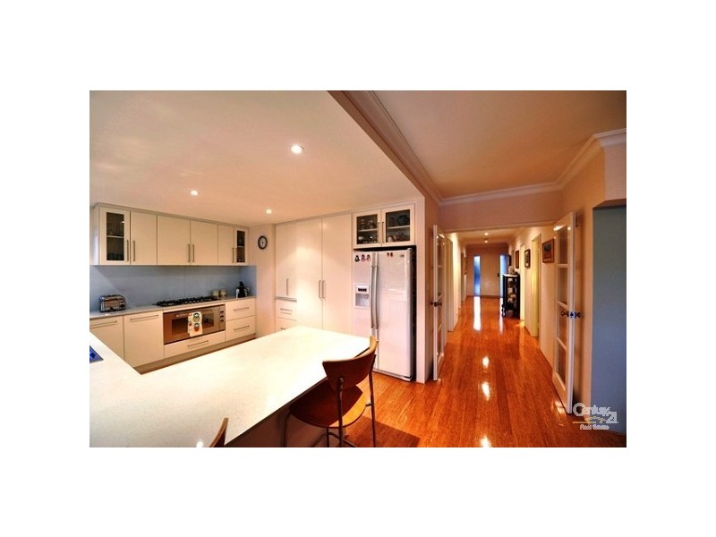 36 Leisure Way, Halls Head WA 6210