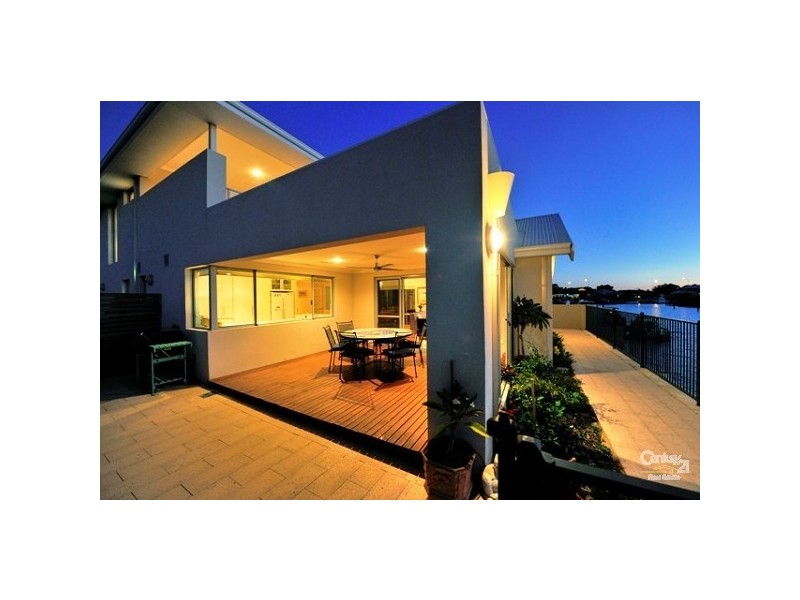 36 Leisure Way, Halls Head WA 6210