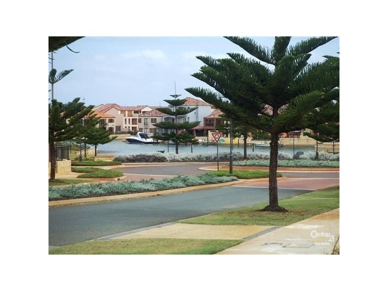 7 Northport Boulevard, Wannanup WA 6210