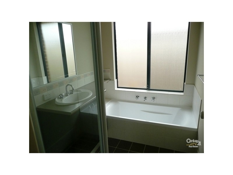 10 Pingle Drive, Greenfields WA 6210