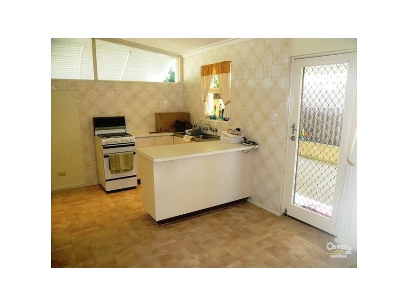 16 Crawford Road, Orelia WA 6167