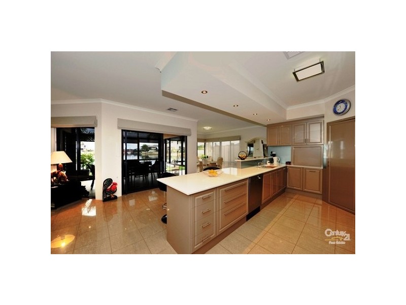 14 Tasman Loop, Dudley Park WA 6210
