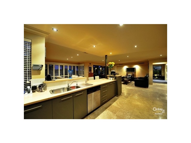 23 Nyari Court, Halls Head WA 6210