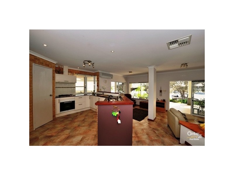 71 Heron Place, South Yunderup WA 6208
