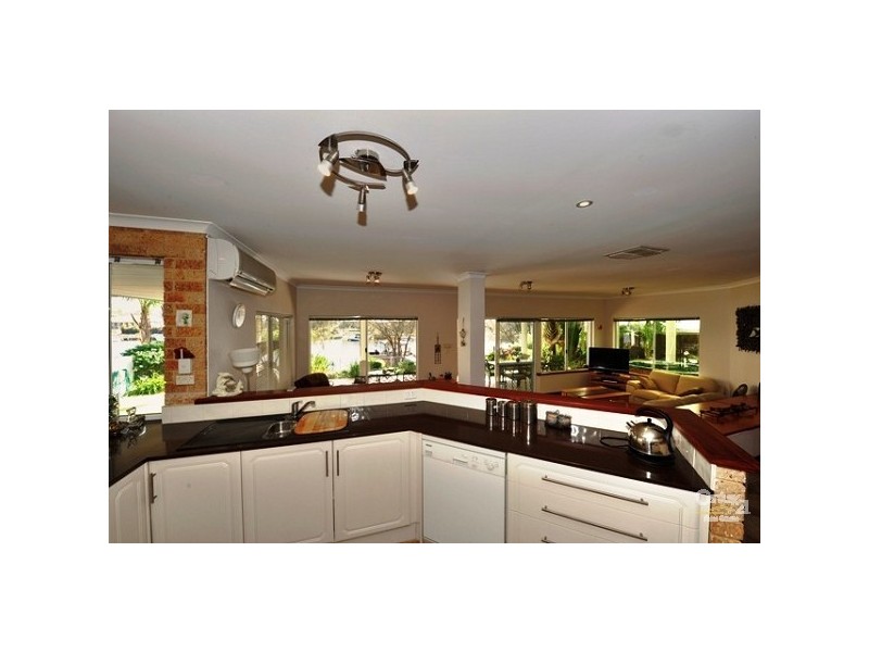 71 Heron Place, South Yunderup WA 6208