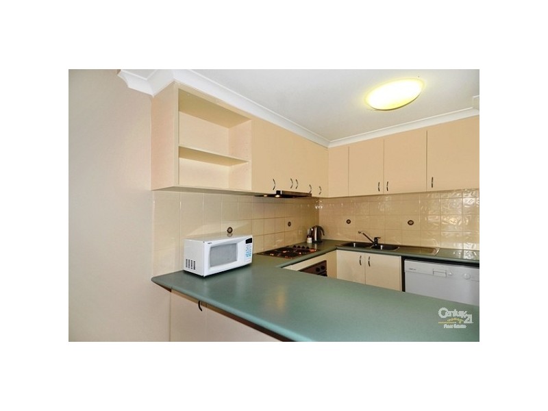 2/20 Apollo Quys, Halls Head WA 6210