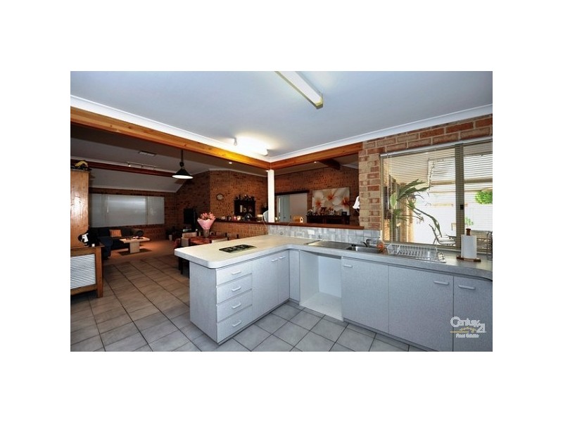 4 Nalya Court, Coodanup WA 6210