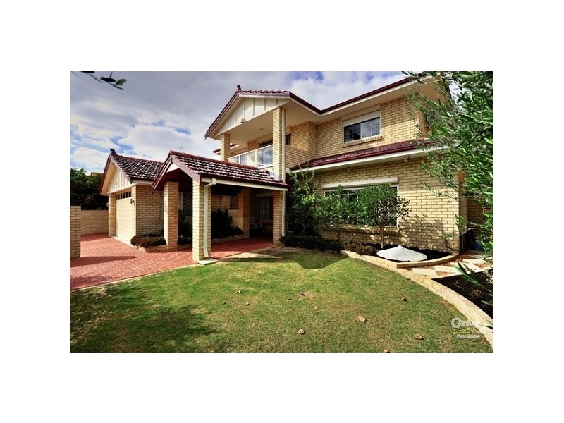 11 Ronsard Drive, San Remo WA 6210
