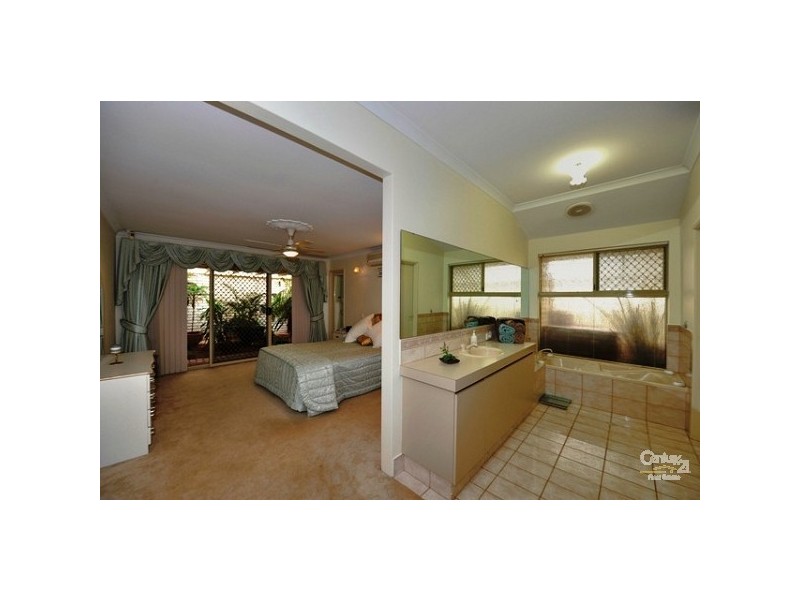 11 Ronsard Drive, San Remo WA 6210