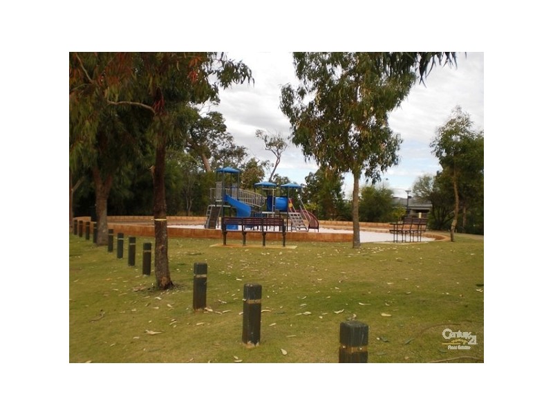 20 Dotterel Drive, Dudley Park WA 6210