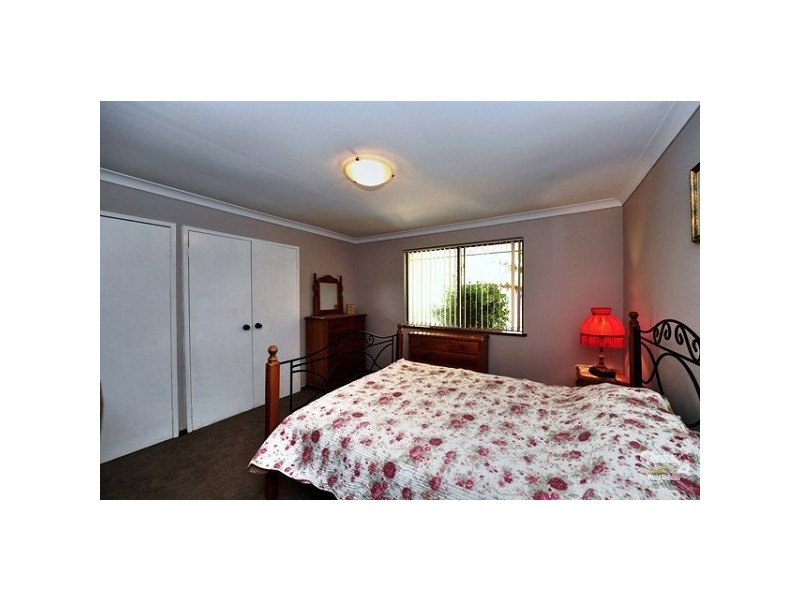 40 Tennyson Avenue, Halls Head WA 6210