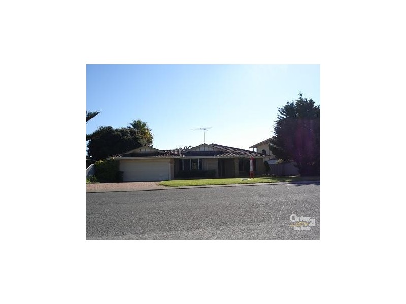 11 Admiralty Place HALLS HEAD, Mandurah WA 6210