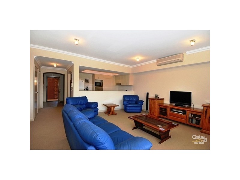 26, 37 Dolphin Drive, Mandurah WA 6210