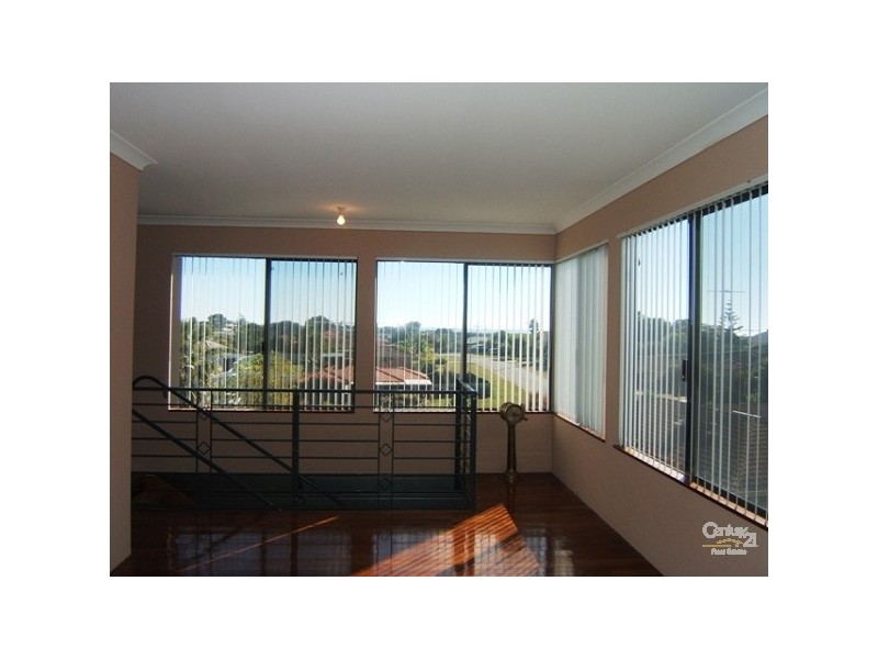 15 Gambia Drive, Madora Bay WA 6210