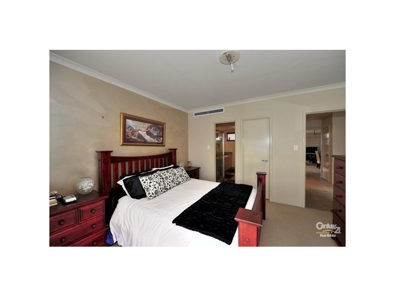 12 Cohen Vista, Lakelands WA 6180