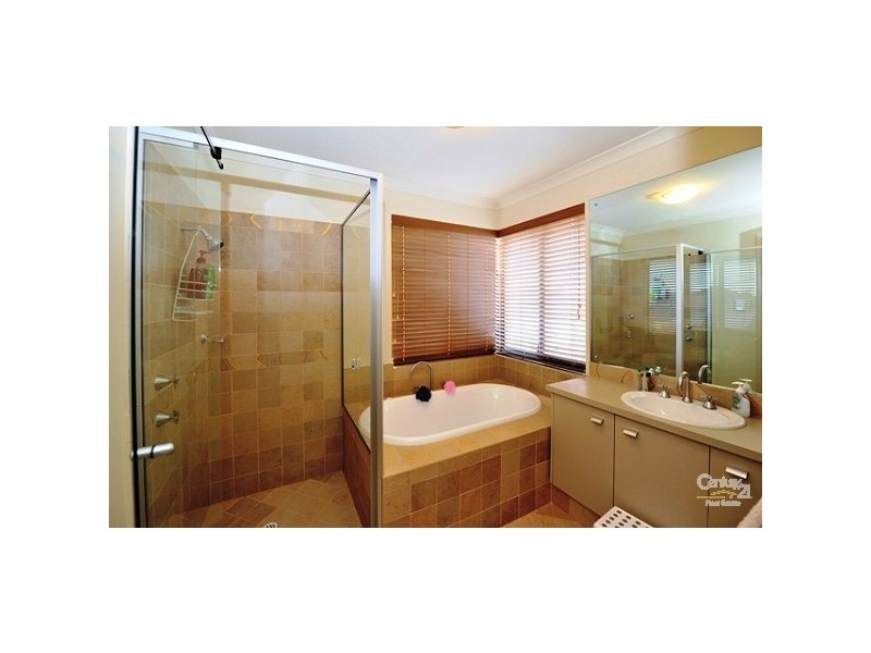 12 Cohen Vista, Lakelands WA 6180