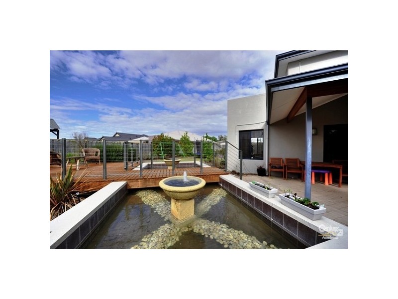 12 Cohen Vista, Lakelands WA 6180