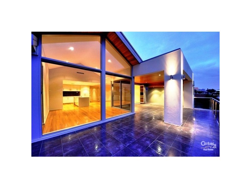 10 Ragamuffin Point, Halls Head WA 6210