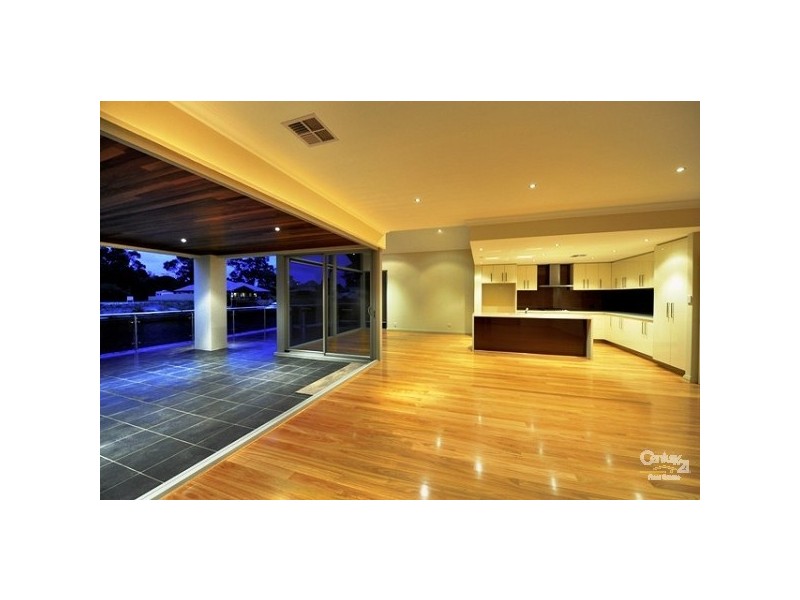 10 Ragamuffin Point, Halls Head WA 6210