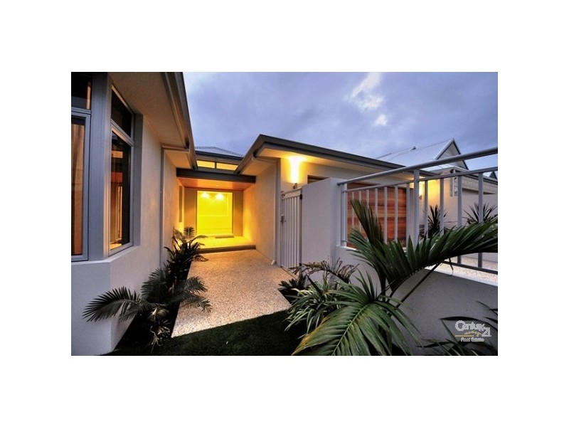 10 Ragamuffin Point, Halls Head WA 6210