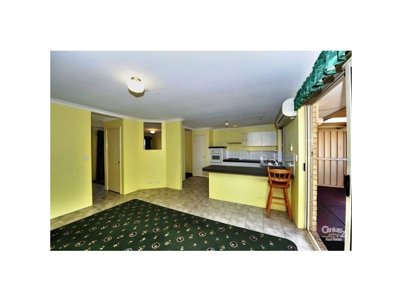 6 Newlyn Place, Coodanup WA 6210