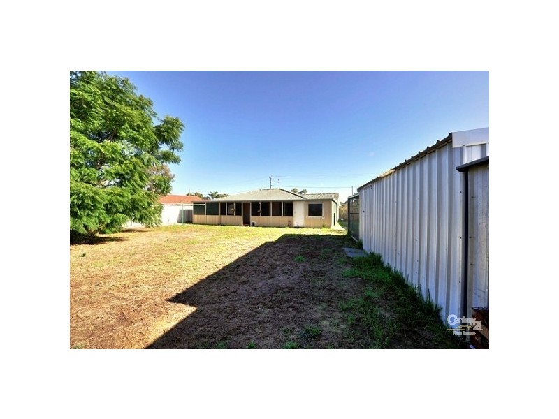 6 Newlyn Place, Coodanup WA 6210