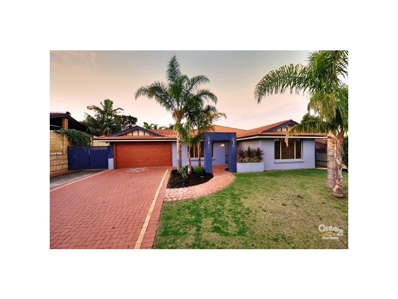 2 Camellia Court, Halls Head WA 6210