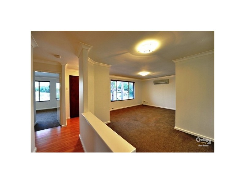 2 Camellia Court, Halls Head WA 6210