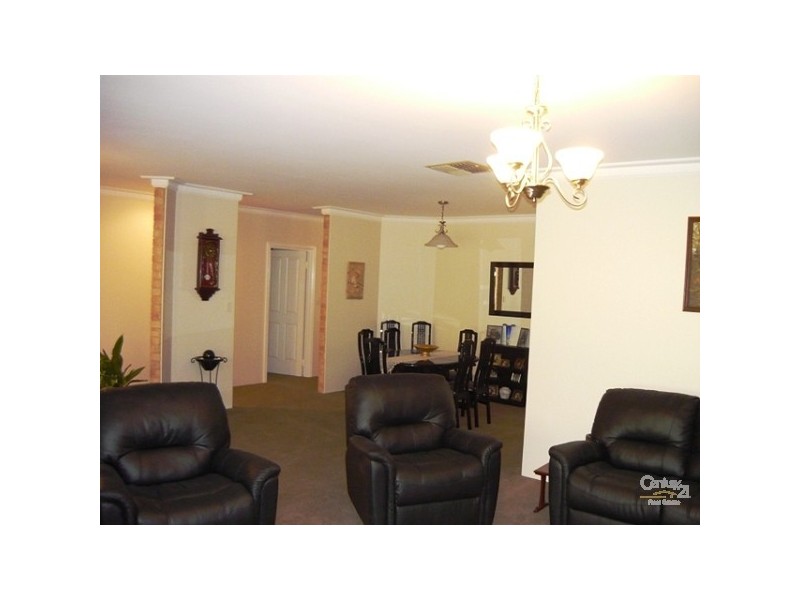 33 Candelo Loop, Greenfields WA 6210