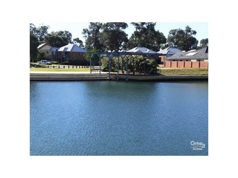 17 Erins Isle, Dudley Park WA 6210