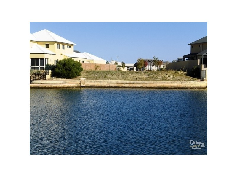 17 Erins Isle, Dudley Park WA 6210