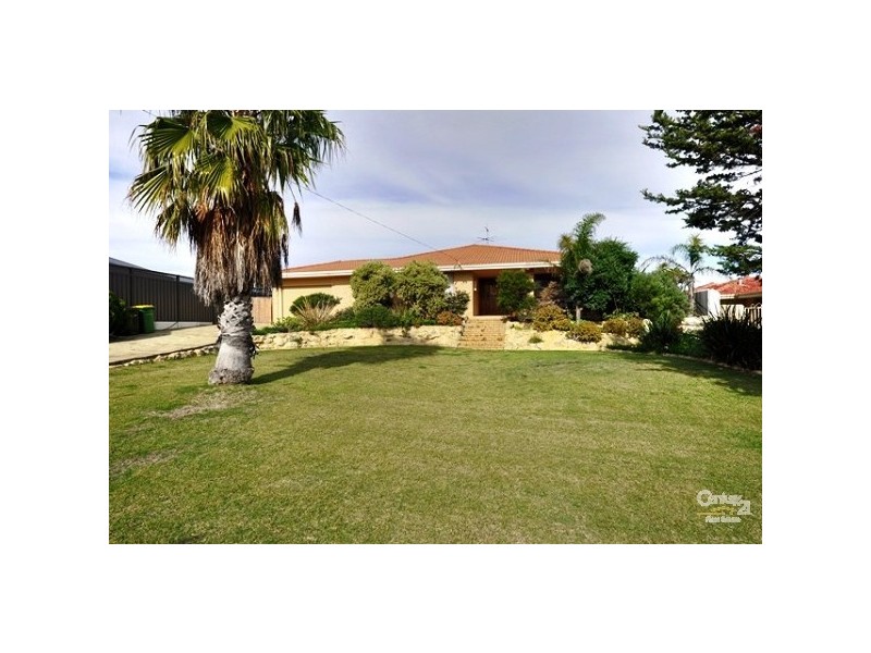 14 Dampier Drive, Golden Bay WA 6174