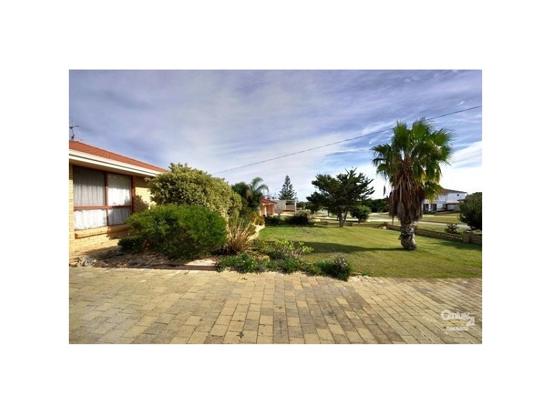 14 Dampier Drive, Golden Bay WA 6174