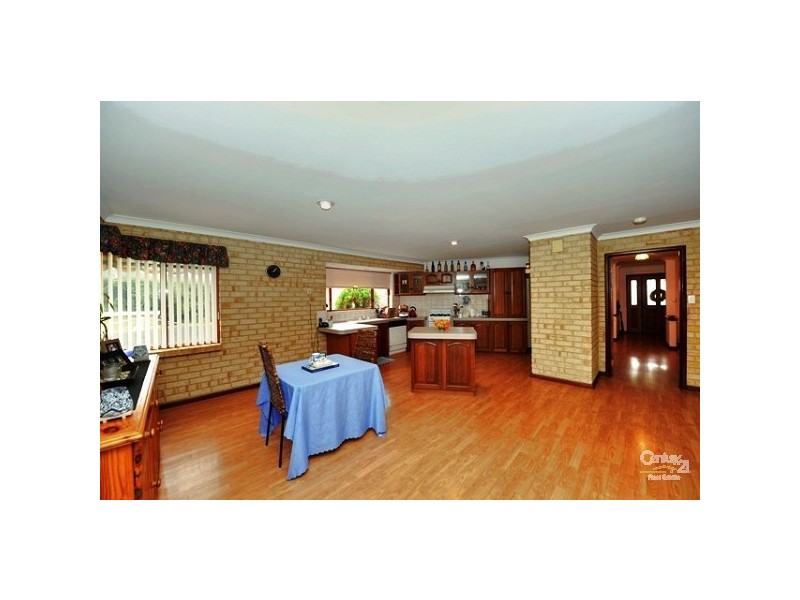 14 Dampier Drive, Golden Bay WA 6174