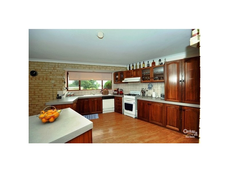 14 Dampier Drive, Golden Bay WA 6174