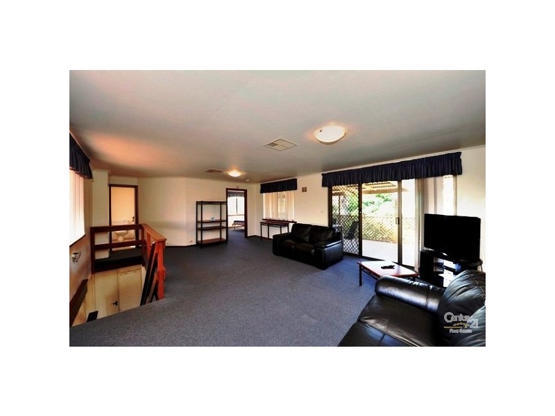 15 Creon Way, Silver Sands WA 6210
