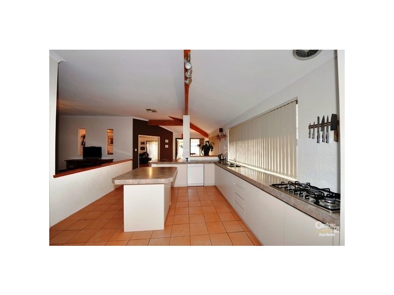 35 Federation Drive, Singleton WA 6175