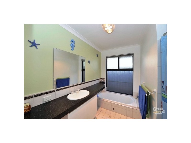 35 Federation Drive, Singleton WA 6175