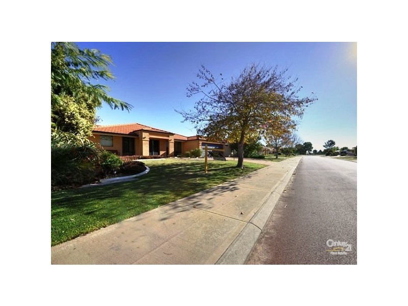 35 Federation Drive, Singleton WA 6175