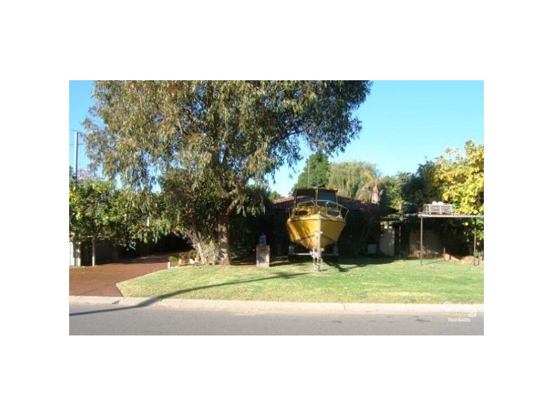 4 Oak Avenue, Mandurah WA 6210