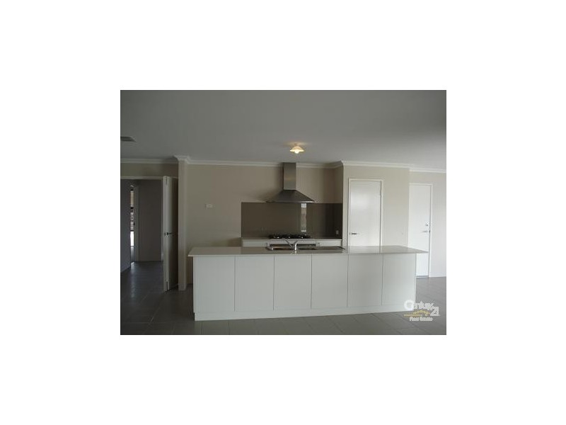 52 Still Meadow Turn MEADOW SPRINGS, Mandurah WA 6210