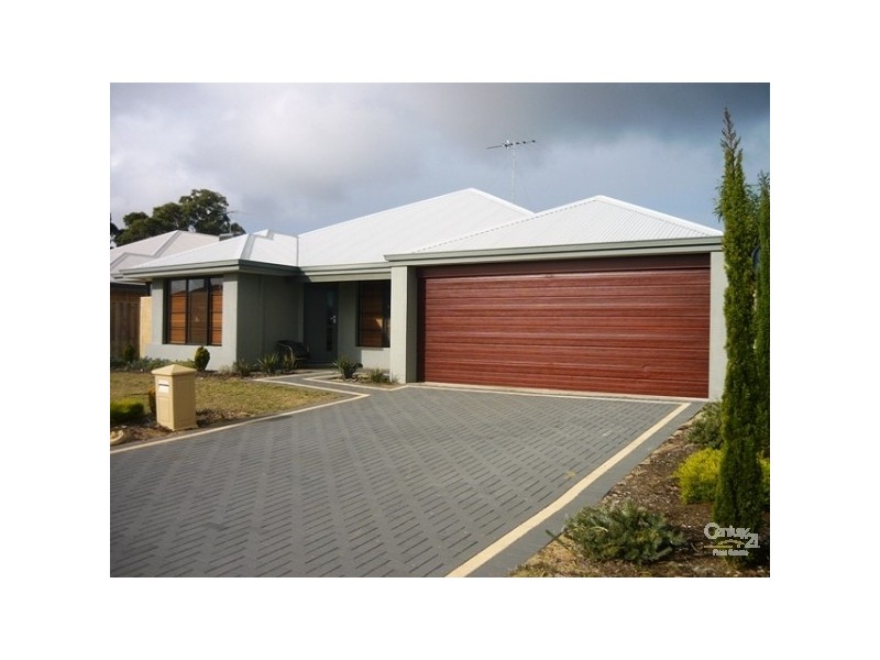 43 Carissa Turn, Halls Head WA 6210